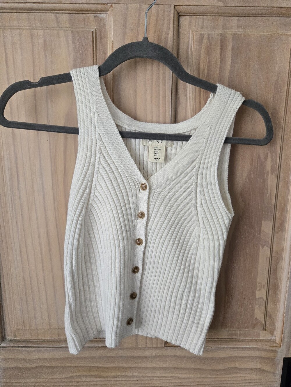 Jessica Simpson Cream Ribbed Button-Front Tank Top - Size XS - Picture 2 of 7